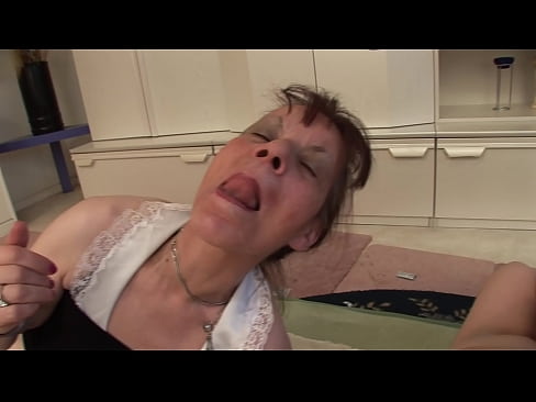 ❤️ Két nagymama és egy nagypapa hármasban ❌ Szex videó at hu.sexera.ru