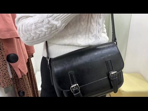 ❤️ Nyilvános maszturbáció a fiatal szuka FeralBerry egy dildóval a próbafülkében ❌ Szex videó at hu.sexera.ru